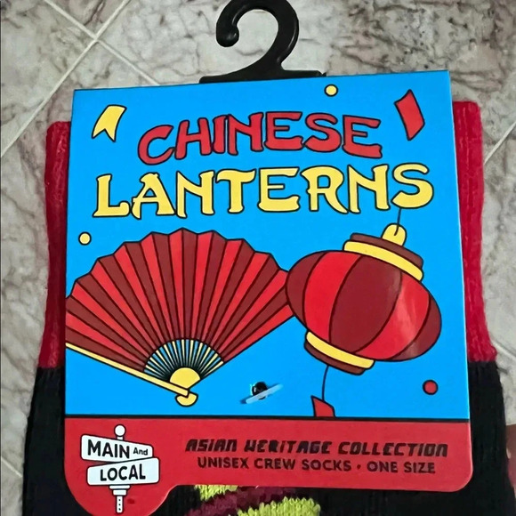 Asian Heritage Sock Collection - Chinese Lantern Crew Socks - Picture 3 of 4
